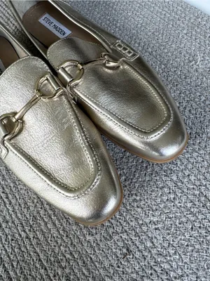 Steve Madden Carrine Metallic Gold Leather Loafers Goldtone Horsebit Buckle 9.5 thumbnail 5