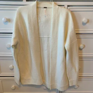 NWT Cardigan Size XS thumbnail 2