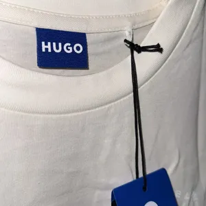 HUGO White shirt Short Sleeve Tee with Graphic Detail new small unisex thumbnail 5