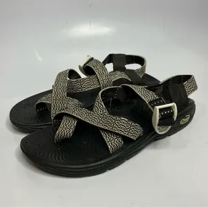 Chacos Z Volv 2‎ black & white sandals size 8 thumbnail 2