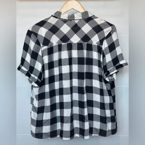 Abercrombie & Fitch Women’s Black White Gingham Button‎ Front Top Size Large thumbnail 4