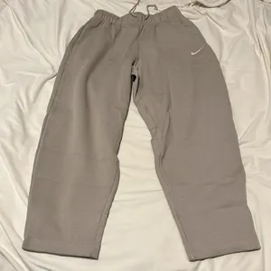Nike Sweatpants thumbnail 4