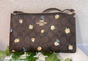 Coach Zip Top Crossbody In Signature Canvas With Vintage Mini Rose Print C7425 thumbnail 1