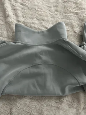 Lululemon Half-Zip thumbnail 4
