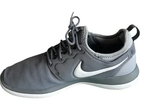 Nike Roshe Two GS Youth Size 5 Women's Size 6.5 Lifestyle Sneakers thumbnail 1