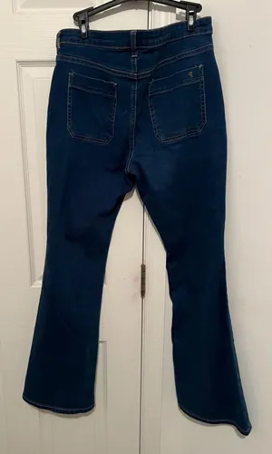 Pilcro High-Rise Flare Patch Pocket Jeans Size 30 thumbnail 3