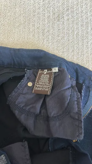 Midrise skinny jeans thumbnail 4