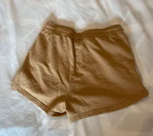 Brown Sweatshorts Size L thumbnail 2
