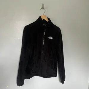 The North Face Osito Fuzzy Women's Windbreaker Jacket, Medium Black thumbnail 3