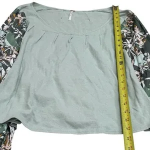 Free People Picking Petals Top Seafoam Green Contrast Sleeves Women's Size S thumbnail 13