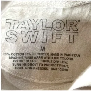 Taylor‎ Swift Lover Crewneck Sweatshirt White Pink Album Graphic Medium Pullover thumbnail 4