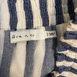 Striped off the shoulder maxi dress Blue thumbnail 3