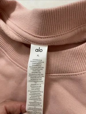 ALO Yoga NWT Accolade Crew Neck Pullover Sweatshirt Pink Quartz Size XL SOLD OUT thumbnail 8