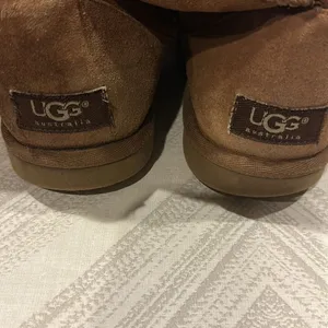 UGG Classic Chestnut Tall Shearling Lined Boots Size 7 thumbnail 3