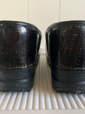 Dansko Black Patent Women's Slip-On Clogs- Size 7.5 thumbnail 4