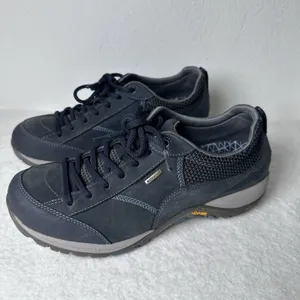 Dansko Paisley Hiking Shoes Womens 40 Navy Blue Waterproof Suede Vibram Sneakers thumbnail 2