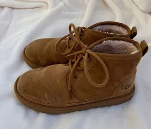 UGG Boots thumbnail 1