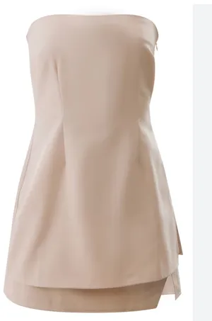 Pretty Little Thing Split Hem Longline Bandeau Top thumbnail 2