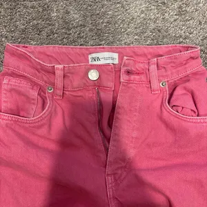 ZARA Pink High-Rise Jeans thumbnail 2
