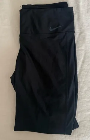 Nike Dri-FIT Black Leggings Size Large Athletic Training Pants thumbnail 1