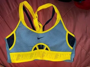 Nike Sports Bra thumbnail 1
