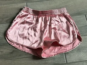 H&M divided silky shorts thumbnail 1