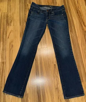American Eagle Y2K‎ Women's Sz 6 Straight Leg Stretch Jeans 10/2012 thumbnail 1