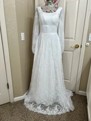 Vintage Style Allover Lace Wedding Dress Long Bishop Sleeve White Size 4 thumbnail 2