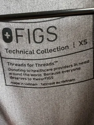 Figs Catarina Graphite Heather Gray Scrub Top Shirt Size XS thumbnail 6