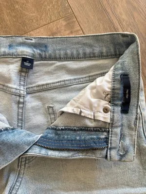 Calvin Klein Light wash high-waisted denim shorts thumbnail 3