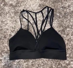 Reebok Black Sports Bra thumbnail 1
