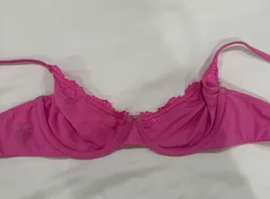 SKIMS Lace Bra thumbnail 3