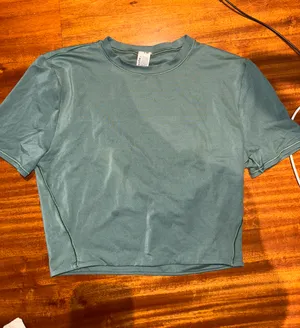 Lululemon Wundermost Crop Tee Small thumbnail 1