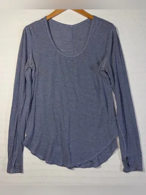Lululemon Womens Yogini 5 Year Long Sleeve Top Size 8 Pima Cotton Lightweight thumbnail 3