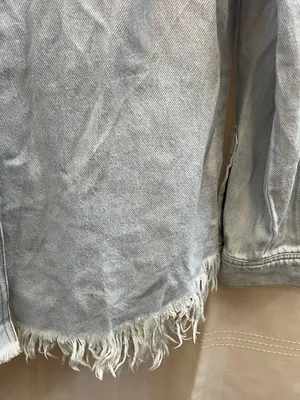 Coastal Cowgirl S Small Risen jeans Light Blue Denim Button-Down Shirt Barn thumbnail 3