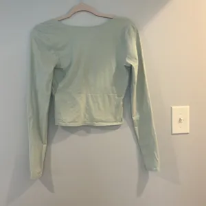 hollister light green long sleeve size medium thumbnail 2