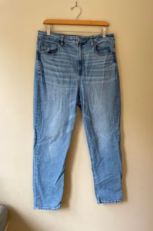American Eagle mom jeans thumbnail 1