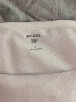 Hollister Off-The-Shoulder Long Sleeve thumbnail 3