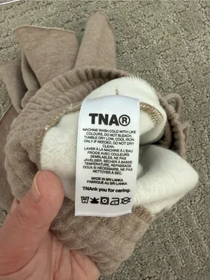 Aritzia TNA Cozy Fleece Boyfriend Sweat Shorts Tan Sweatfleece Size Small thumbnail 7