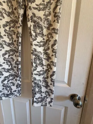 Maurice Black and White Floral Skinny Jeans thumbnail 2