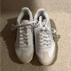 Puma Sneakers Women’s thumbnail 4