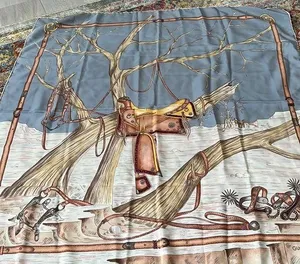 Gucci silk scarf excellent cond thumbnail 1