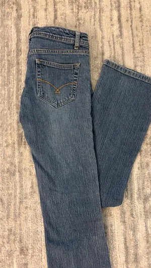 Vintage Y2K Low-Rise Bootcut Jeans thumbnail 2