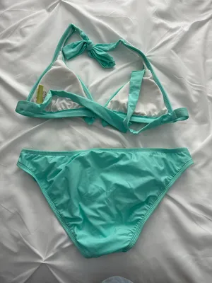 Bikini thumbnail 2