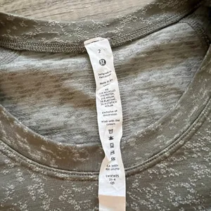 Lululemon Swiftly Tech Long Sleeve Shirt 2.0 Distorted Static Rover / White Opal thumbnail 3