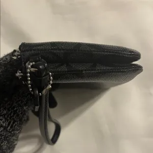 Coach Double Corner Zip Signature Wristlet Black EUC thumbnail 11