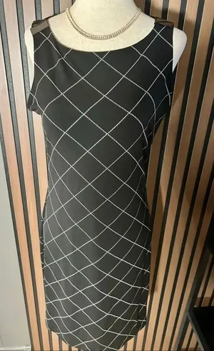 White House Black Market Black Window Weave Dress - Size XS classy stylish mini thumbnail 1