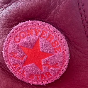 Converse Chuck Taylor All Star RED LUGG Gore-Tex Leather 5.5 WomensD thumbnail 2