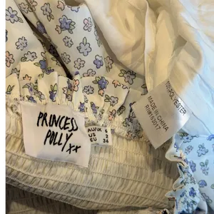 Princess Polly Floral Smocked Mini Skirt Ruffle Casual Summer Cream Blue Size 2 thumbnail 6