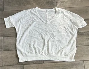 Casual White V-Neck Tee for Women thumbnail 1